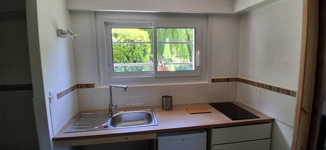 Gîte pour 2 personnes, avec jardin et terrasse à Chabeuil - 2