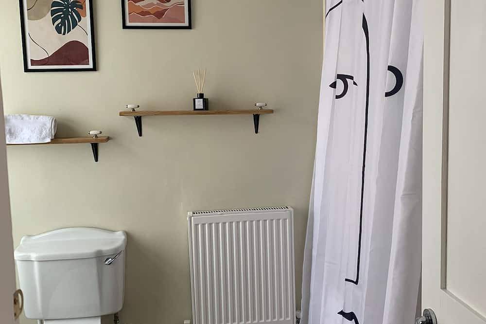 Spacious Lancaster City Centre Hide Away With Garden in Lancaster, Lancashire