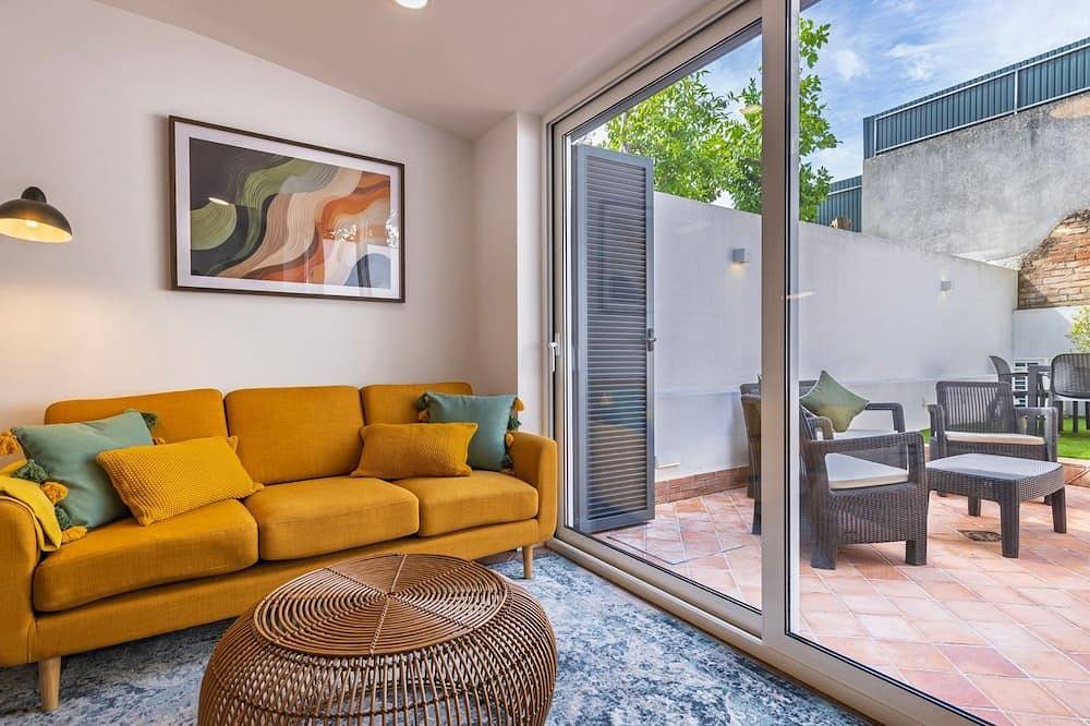 Ganze Wohnung, Sunny Garden 2Bdr Apartment by LovelyStay in Santa Engrácia, São Vicente (Lissabon)