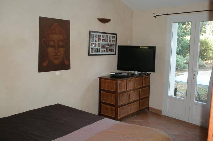 Location de vacances pour 6 personnes, avec jardin et terrasse, animaux acceptés à Grambois - 3