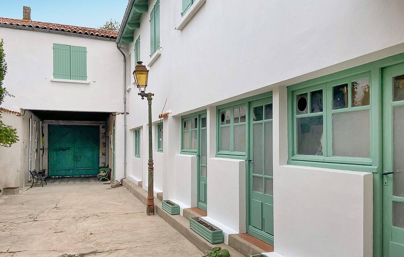 Ganze Ferienwohnung, Gemütliche 140 m² große Ferienwohnung in der Nähe des Stadtzentrums und von Restaurants in Le Château-d'Oléron in Le Château-d'Oléron, Côte de Beauté