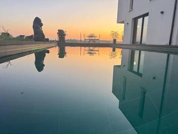 Chambre d’hôte pour 2 personnes, avec piscine ainsi que vue et jardin dans l' Eure