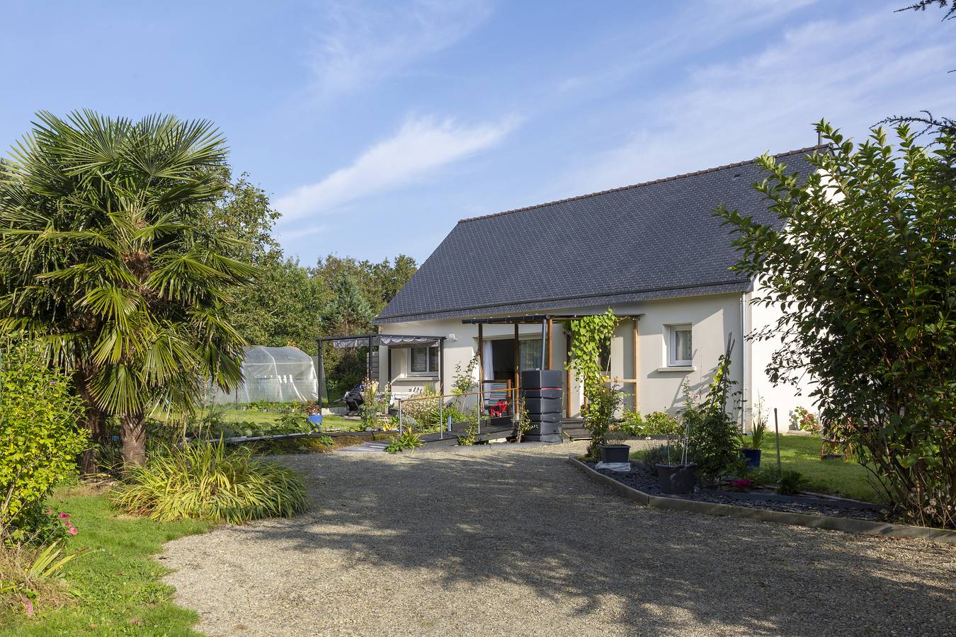 Maison de vacances 'Maison Avec Terrasse Et Jardin' avec terrasse privée, jardin privé et Wi-Fi in Saint-Yvi, Région de Quimper