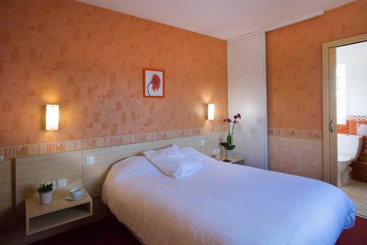 Hôtel pour 2 personnes, avec terrasse, animaux acceptés à Guichen - 3