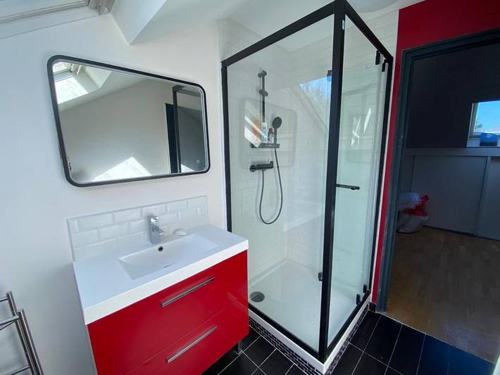 Gîte pour 2 personnes, avec piscine ainsi que vue et jardin dans Val-de-Marne - 4