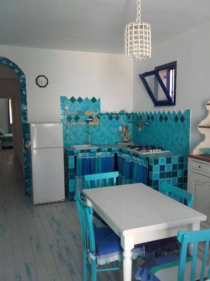 Location de vacances pour 4 personnes, avec vue ainsi que jardin et terrasse à Manfredonia - 4