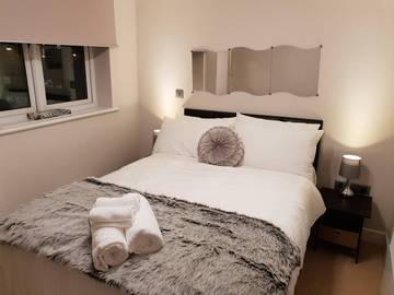 Holiday Apartment for 6 People in Birmingham, Birmingham Area, Photo 2