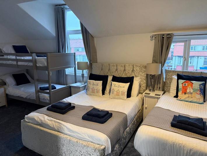 Bed and breakfast for 2 people, with garden and terrace in Scarborough