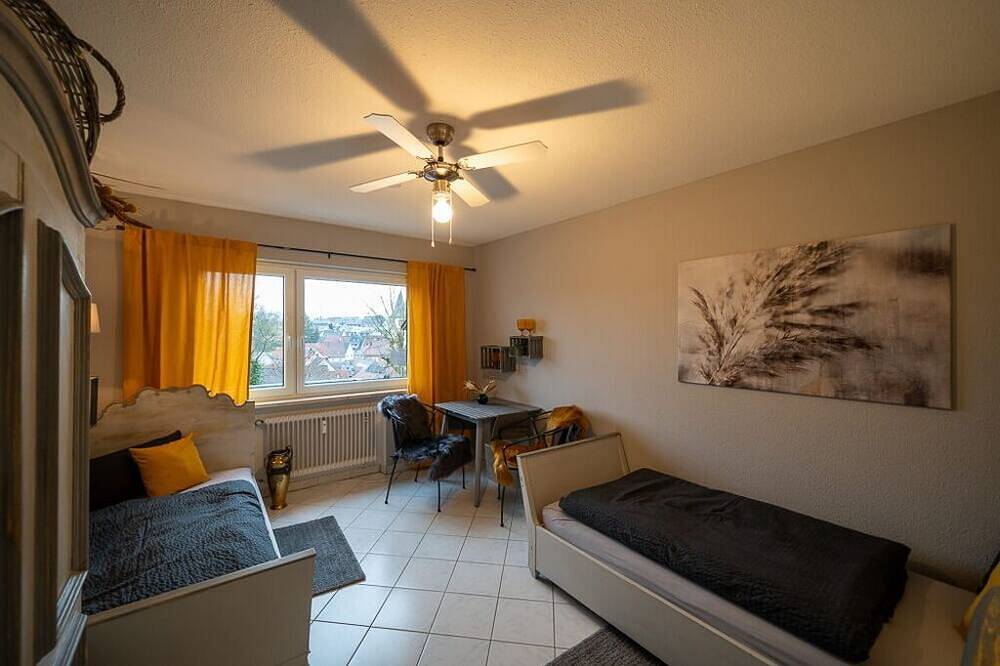 Ganze Wohnung, 4-Zimmer Ferienwohnung „Avita“ in Waiblingen, Ortsteil Bittenfeld in Waiblingen, Rems-Murr-Kreis