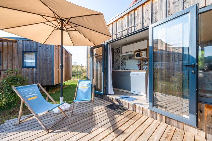 Camping für 4 Personen, mit Terrasse und Pool in Grand Est