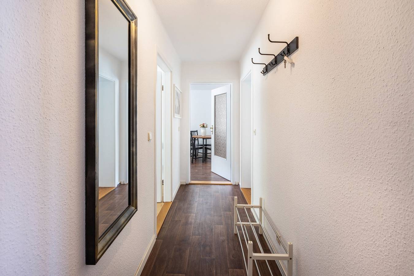 Apartamento entero, Apartamento vacacional 'Terrassenwohnung' con terraza privada y Wi-Fi in Espenhain, Lago Hainer