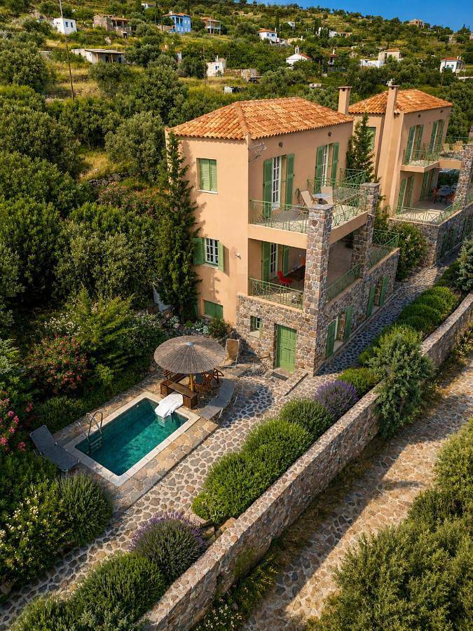 Ferienhaus für 7 Personen, mit Balkon und Terrasse sowie Garten und Pool
