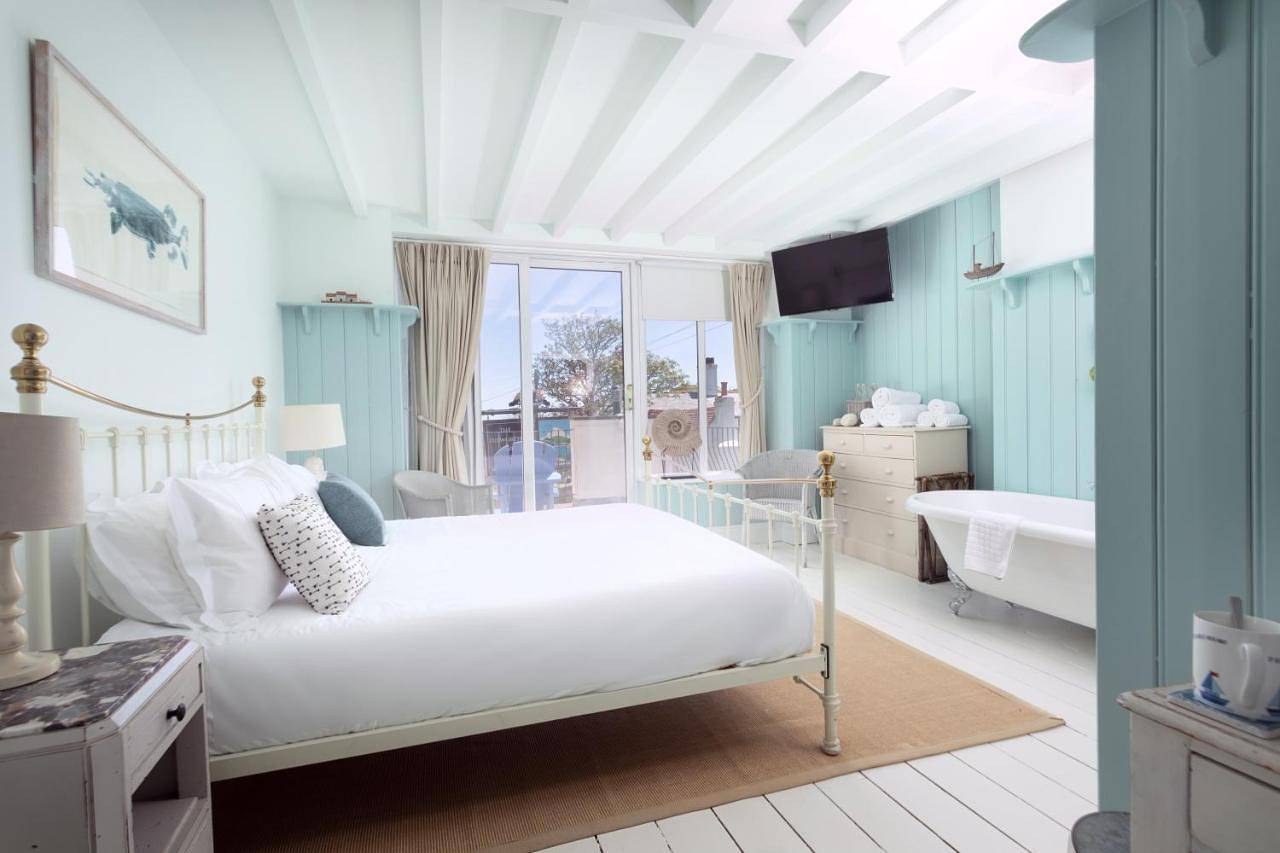 Comfy Double in Lulworth Cove, Dorset