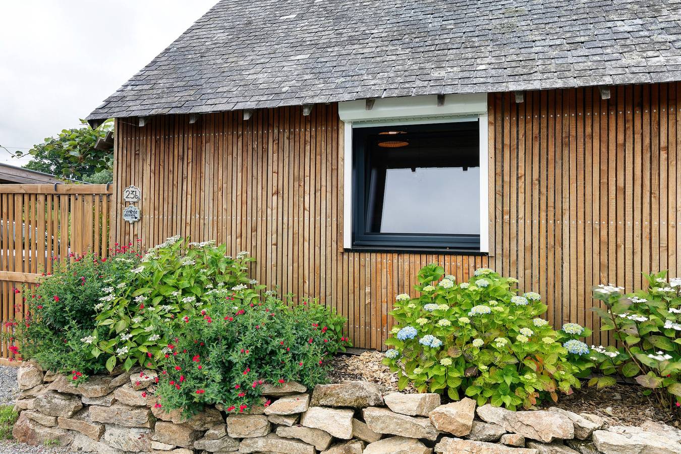 Maison « Gîte Mimosas » avec terrasse et Wi-Fi in Marzan, Côte des Mégalithes