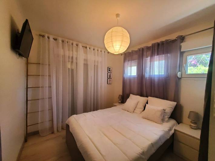 Gîte pour 5 personnes, avec jardin dans Plage du Port Fréjus - 4