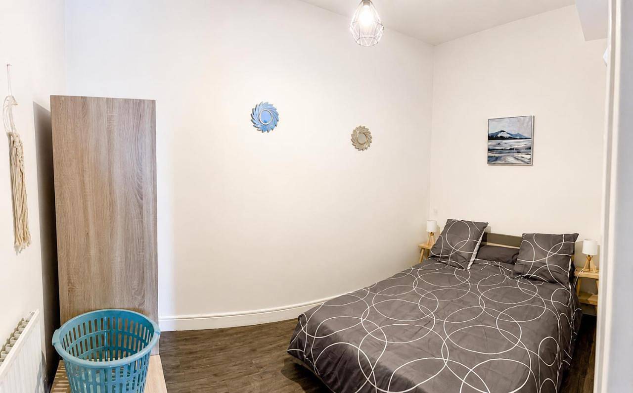 Appartement entier, La Halte - Comfortable Flat near Station & Old Town in Issoudun, Région d'Issoudun