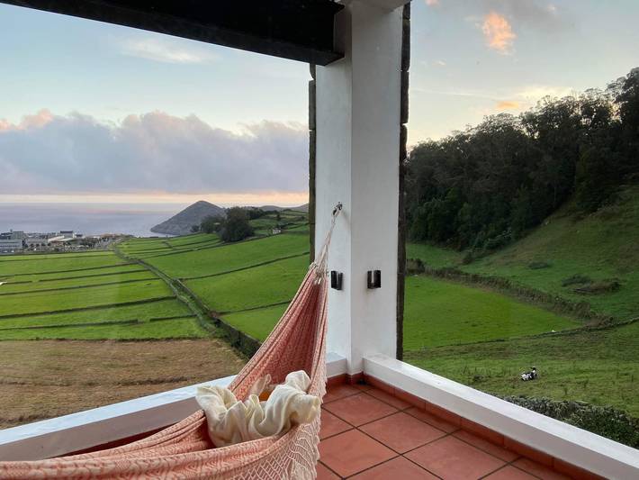 Apartamento para 6 personas, con terraza, Se admiten mascotas en Angra do Heroísmo