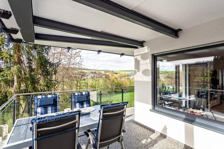 Appartement entier, Appartement "Sauerlandrefugium" avec vue sur la montagne, terrasse privée et sauna in Medebach, Upland