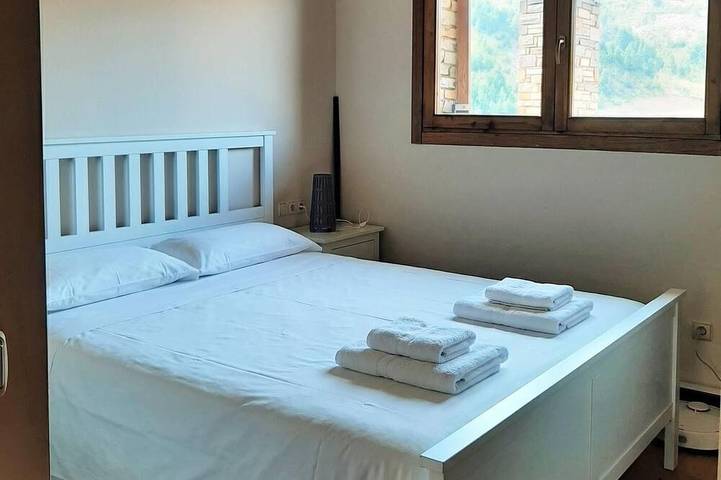 Maison 4 ch. Poêle à Granulés, Jardin Privé et Garage in Martinet de Cerdanya, Montellà i Martinet