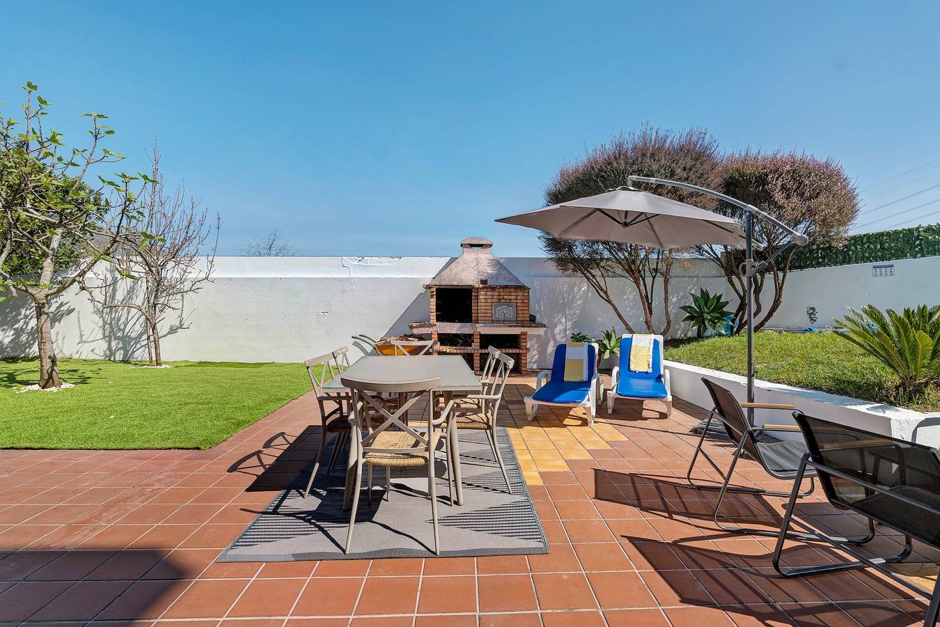 Archer's House – Olival's Treasure: Spacious Family Villa with Pool and Garden in Olival, Sandim, Olival, Lever e Crestuma