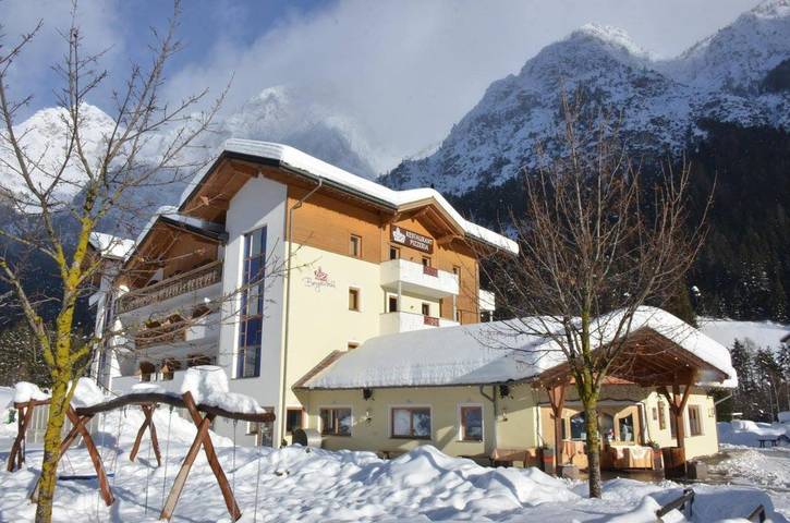 Hotel für 2 Personen, mit Garten und Sauna sowie Ausblick in Brenner - 2