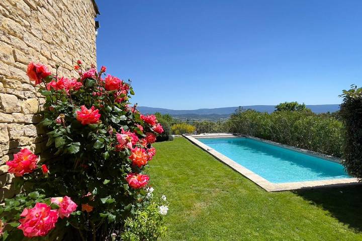 Chalet para 8 personas, con Terraza y Jardín además de Piscina y Vistas en Murs