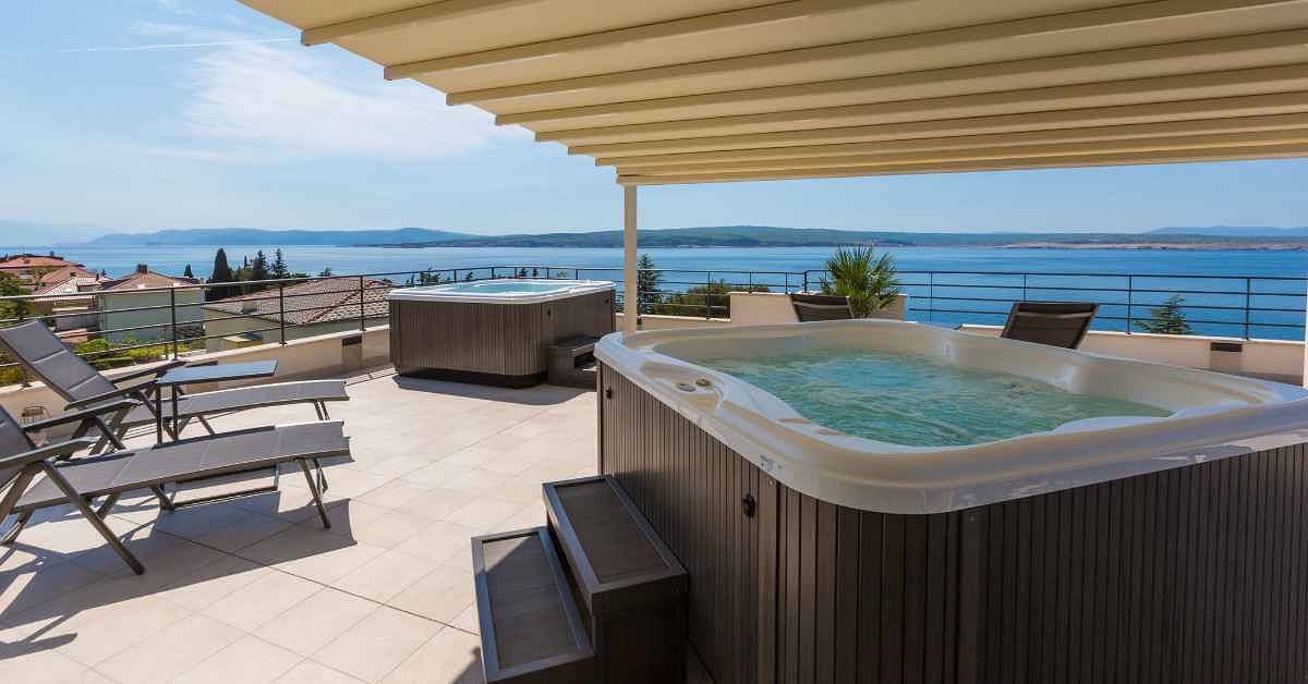 Apartamento vacacional entero, Apartamento vacacional con hidromasaje, sauna, aire acondicionado, Wifi y terraza con vistas al mar  in Dramalj, Condado de Primorje-Gorski Kotar