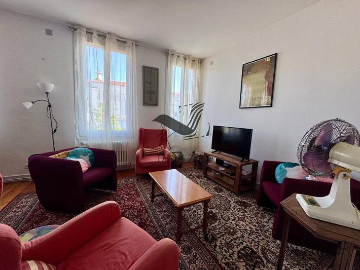 Location de vacances pour 7 personnes, avec terrasse, animaux acceptés dans Maison Pierre Loti - 3