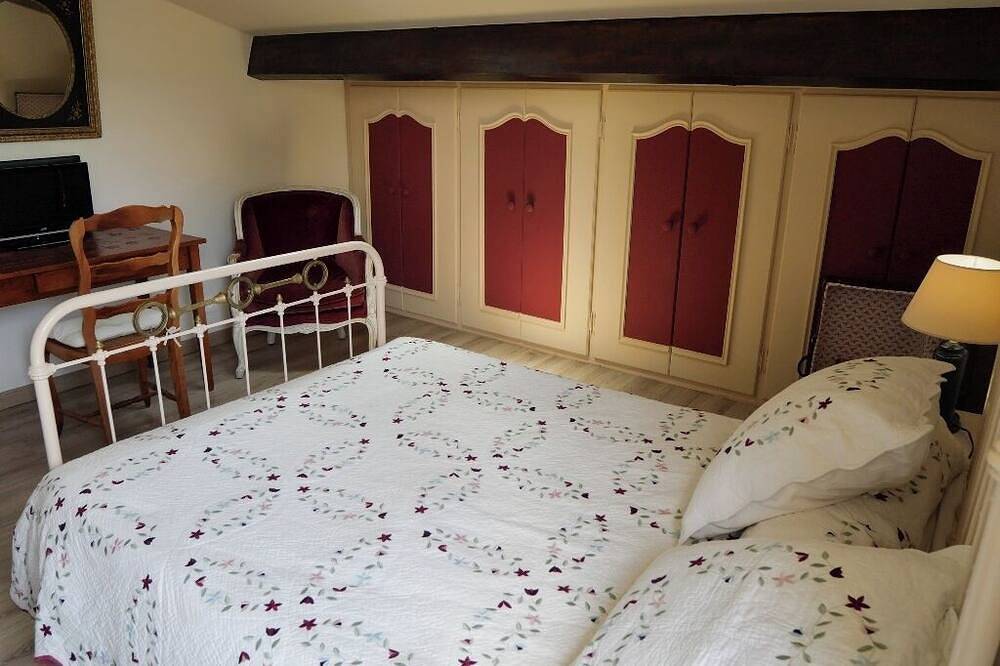 Cantegrel, chambres chez l'habitant 1 à 4 personnes, chiens acceptés. in Lunel-Viel, Côte méditerranéenne (France)