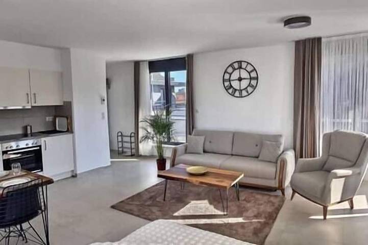 Appartement entier, Attique moderne et lumineux à 3 min de Bâle-Centre in Saint-Louis, Région de Mulhouse