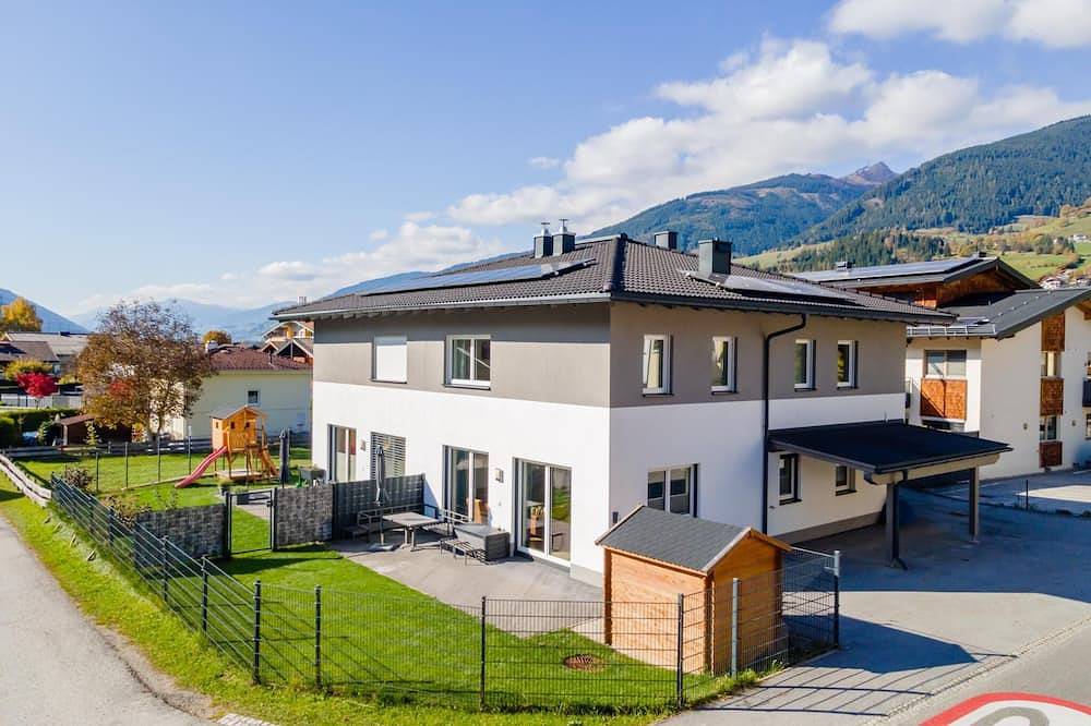 Modernes Ferienhaus mit Garten bei Kaprun in Niedernsill, Pinzgau