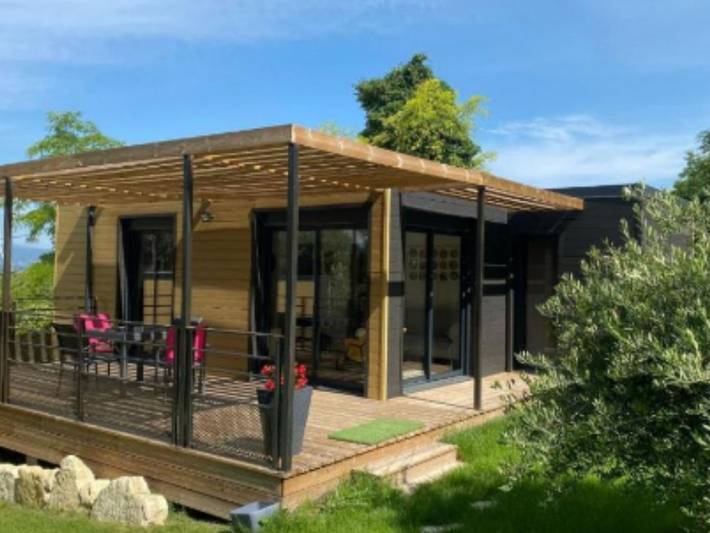 Chalet pour 4 personnes, avec Terrasse et Piscine