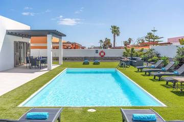 Chalet para 8 Personas en Las Salinas, Antigua, Foto 1