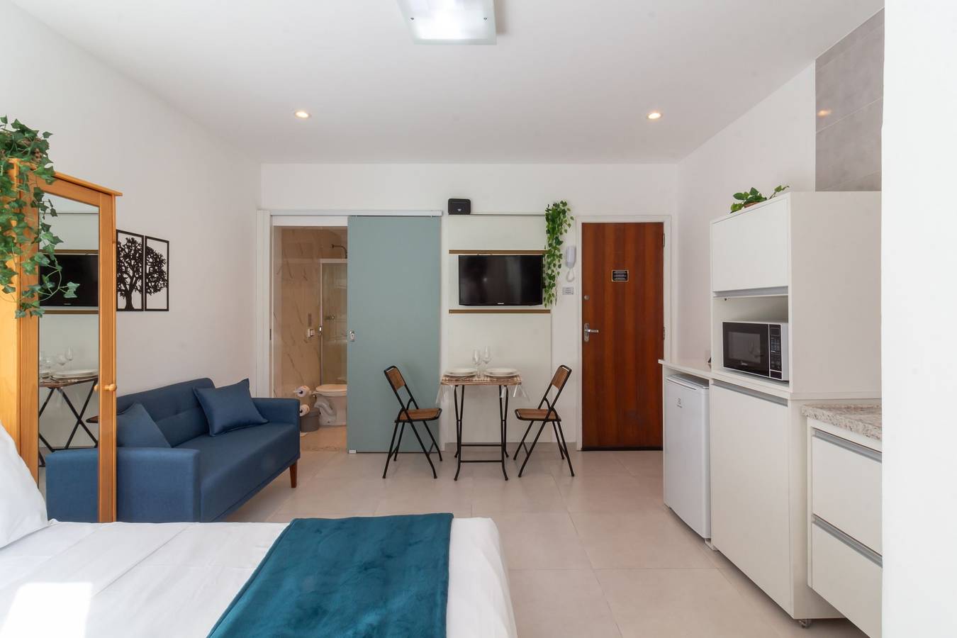 Entire studio, 5 minutes from Copacabana beach | Bi202 in Copacabana, Rio de Janeiro