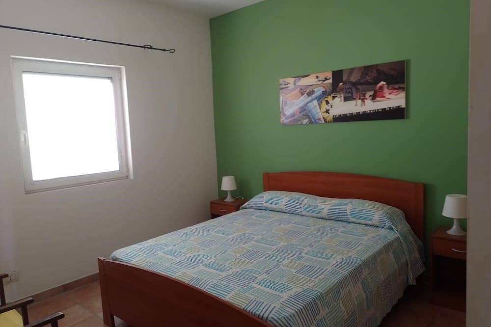 Apartamento entero, Piso / apartamento - Carloforte in Carloforte, Provincia de Carbonia-Iglesias