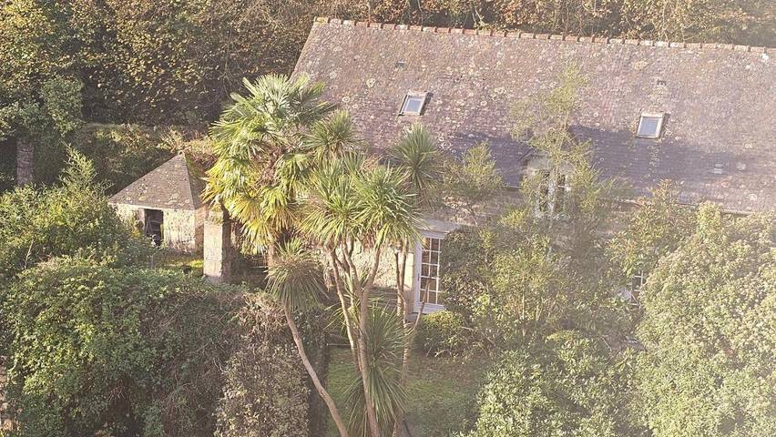 Location de vacances pour 28 personnes, avec jardin et vue à Quintin