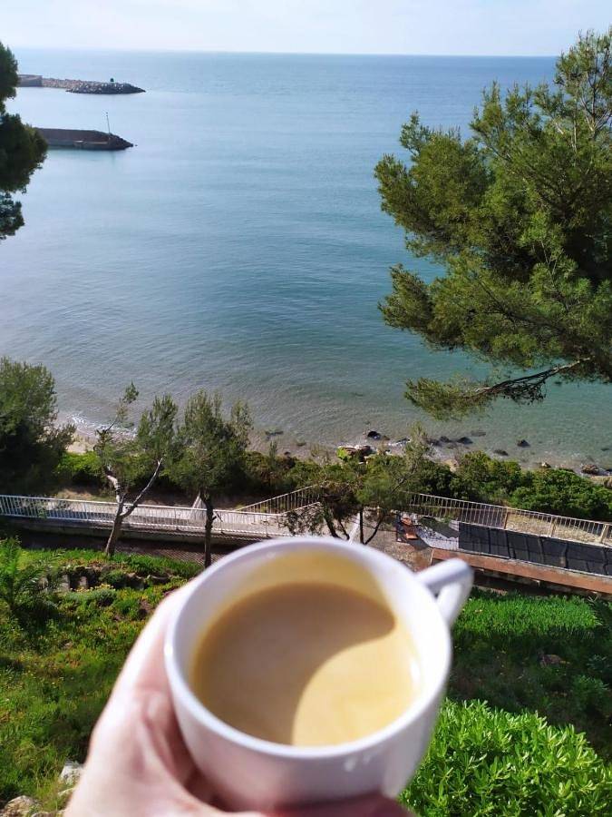 Chalet para 2 personas, con vistas además de piscina y jardín en Cataluña - 4