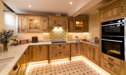 Glamping for 12 People in Oxford, Oxfordshire, Photo 4