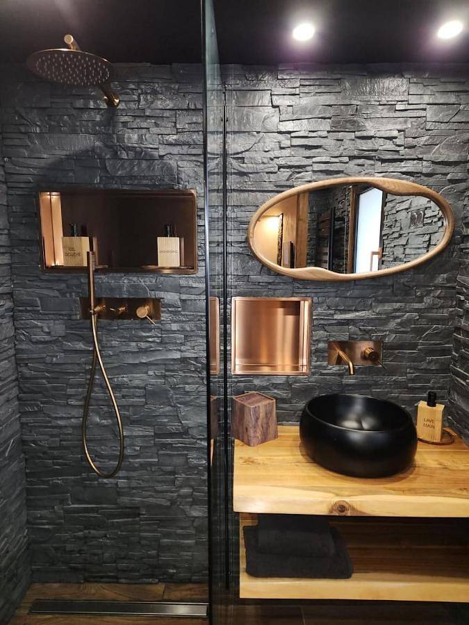 Gîte pour 2 personnes, avec balcon à Oyonnax - 4