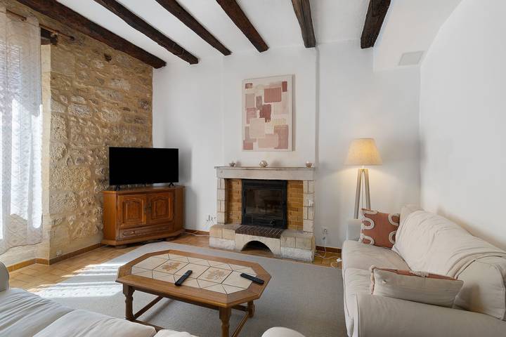 Casa vacacional 'Les Coquelicots' con terraza privada y Wi-Fi in Saint-Cyprien (Aquitaine), Périgord Noir