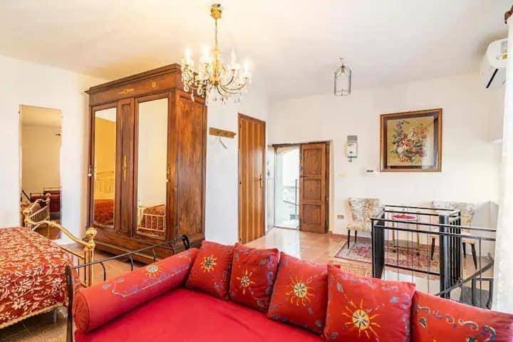 Gîte pour 2 personnes, avec jardin, animaux acceptés à Rocca Imperiale - 4