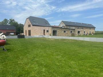 Gîte pour 5 personnes, avec vue et jardin à Lobbes