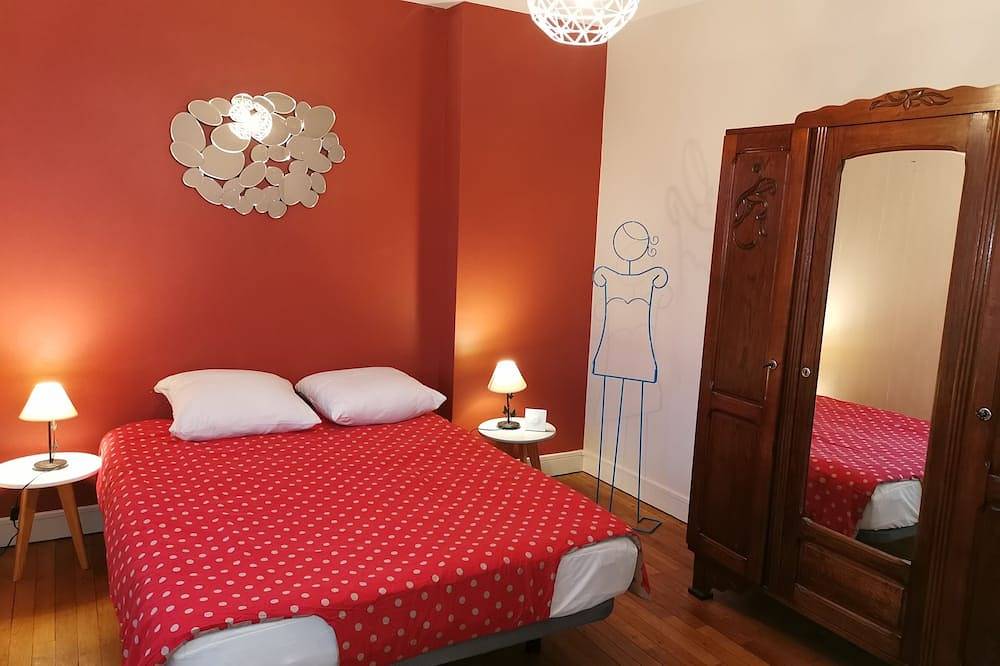 Gîte Poitiers1950, 1à9Prsn, 5 couchages, 4Pkgs 14mn Futuroscope, Eco-Responsable in Poitiers, Vienne (France)