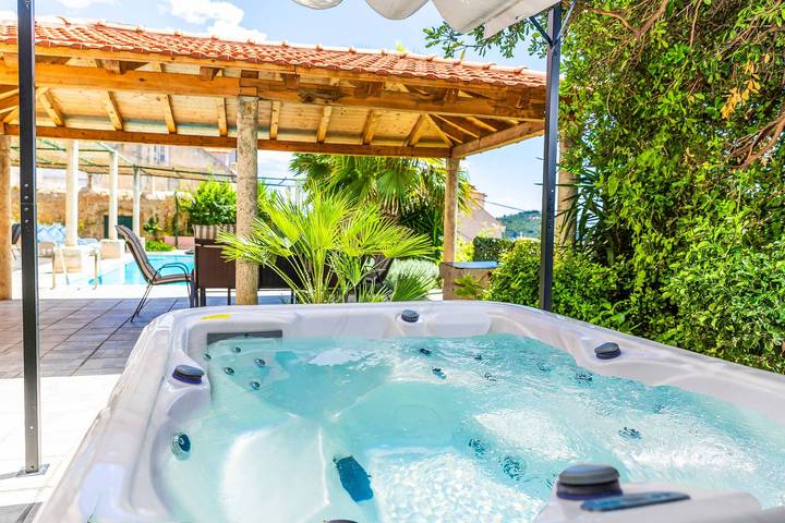 Villa mit pool für 8 Personen, mit Whirlpool und Terrasse in Dubrovnik - 2