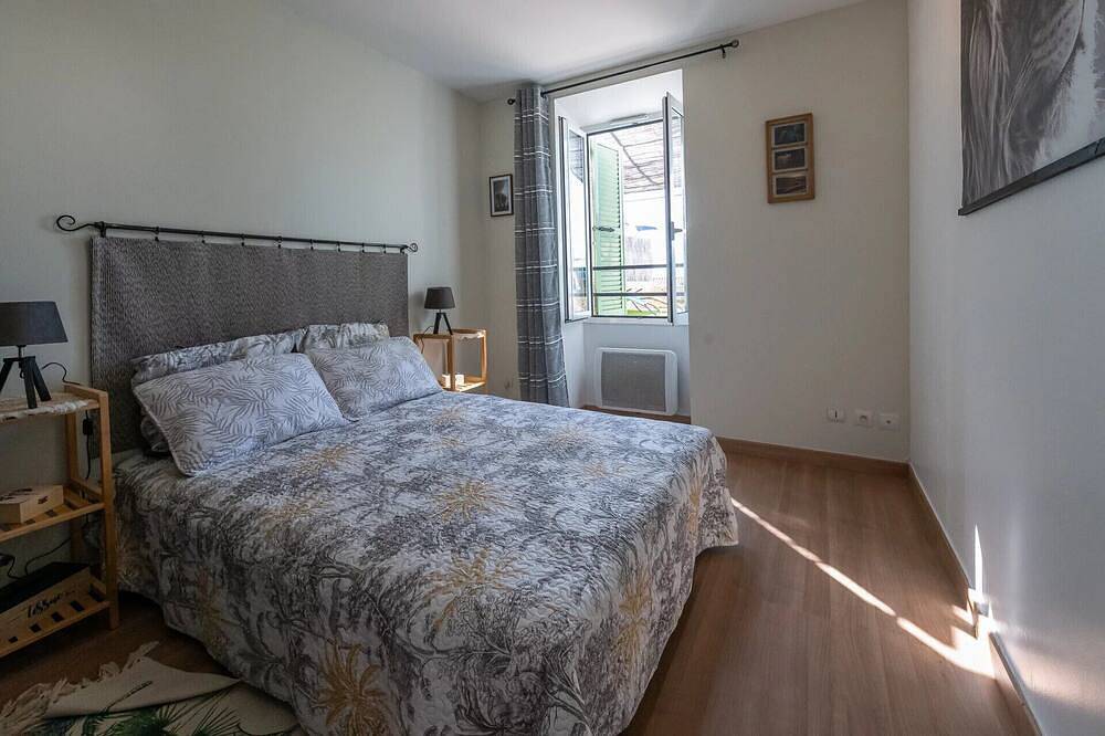 Entire apartment, Pleasant one-bedroom apartment close to amenities in Beaulieu-sur-Mer, Nice region