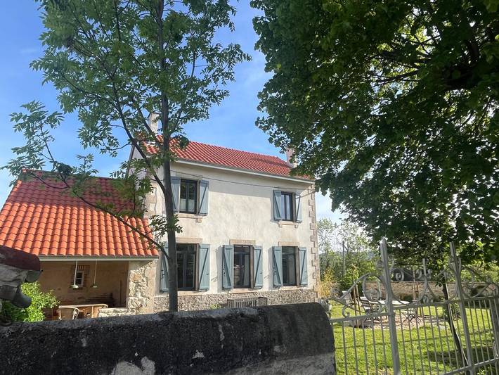 Gîte pour 5 personnes, adapté aux familles dans Saint-Martin-d'Ollières