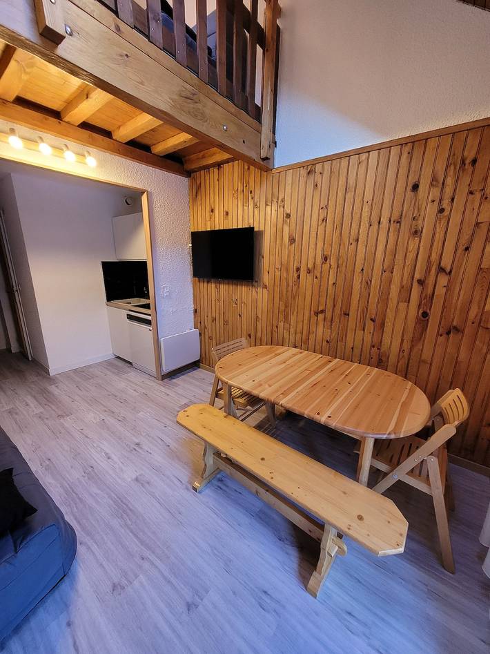 Ganze Wohnung, Appartement für 6–8 Personen in Risoul mit Balkon und Wlan in Station de Risoul, Risoul