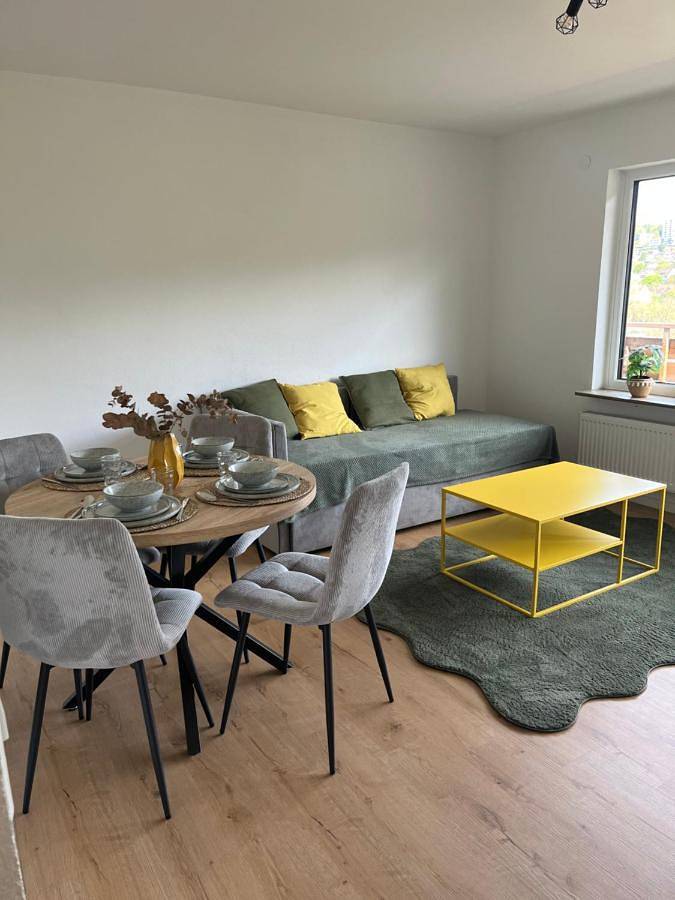 Ferienwohnung für 2 Personen, mit Balkon und Terrasse sowie Ausblick