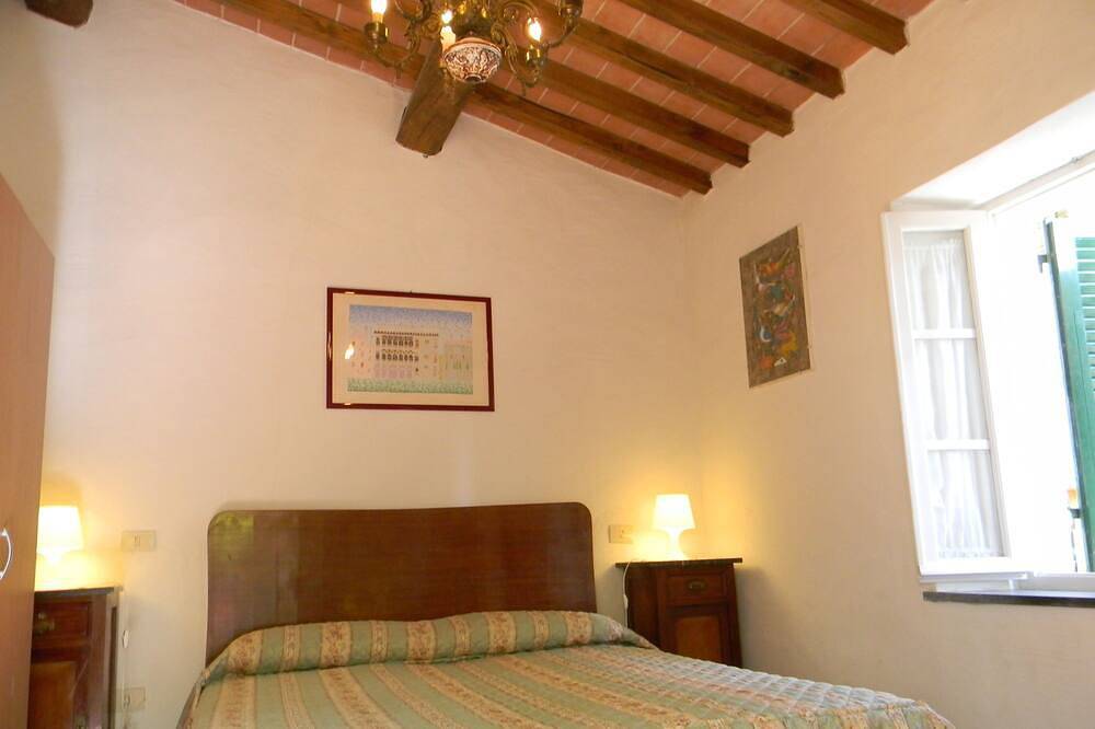 Appartamento intero, Casa immersa nel verde in Calci, Pisa e dintorni