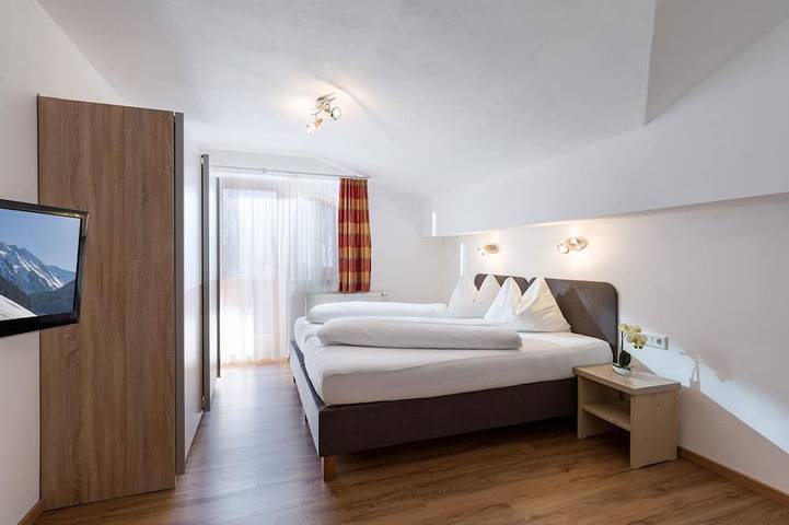 Ferienwohnung für 6 Personen, mit Whirlpool und Balkon sowie Garten in Gerlos - 2